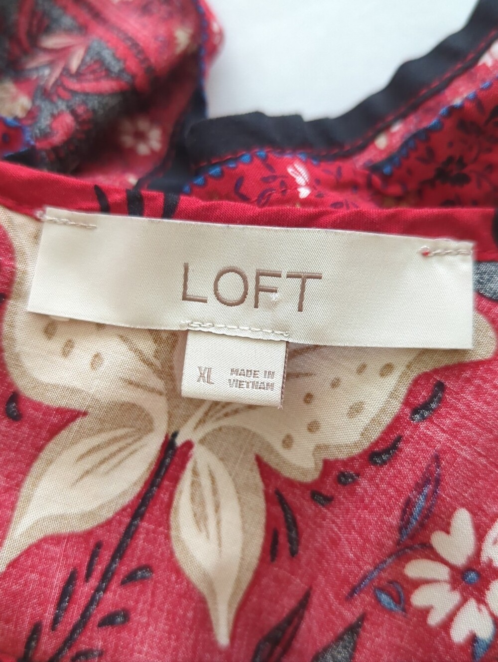 Loft Red w Cream Brown Black Floral Long Sleeve Tie Cuffs Pullover Top Size XL - Picture 8 of 9